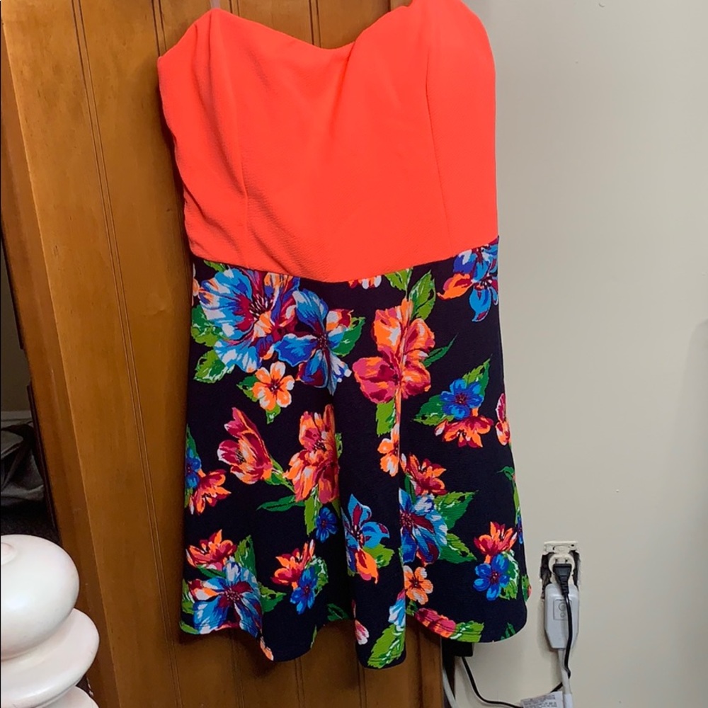 Beautiful orange floral dress for junior girls S